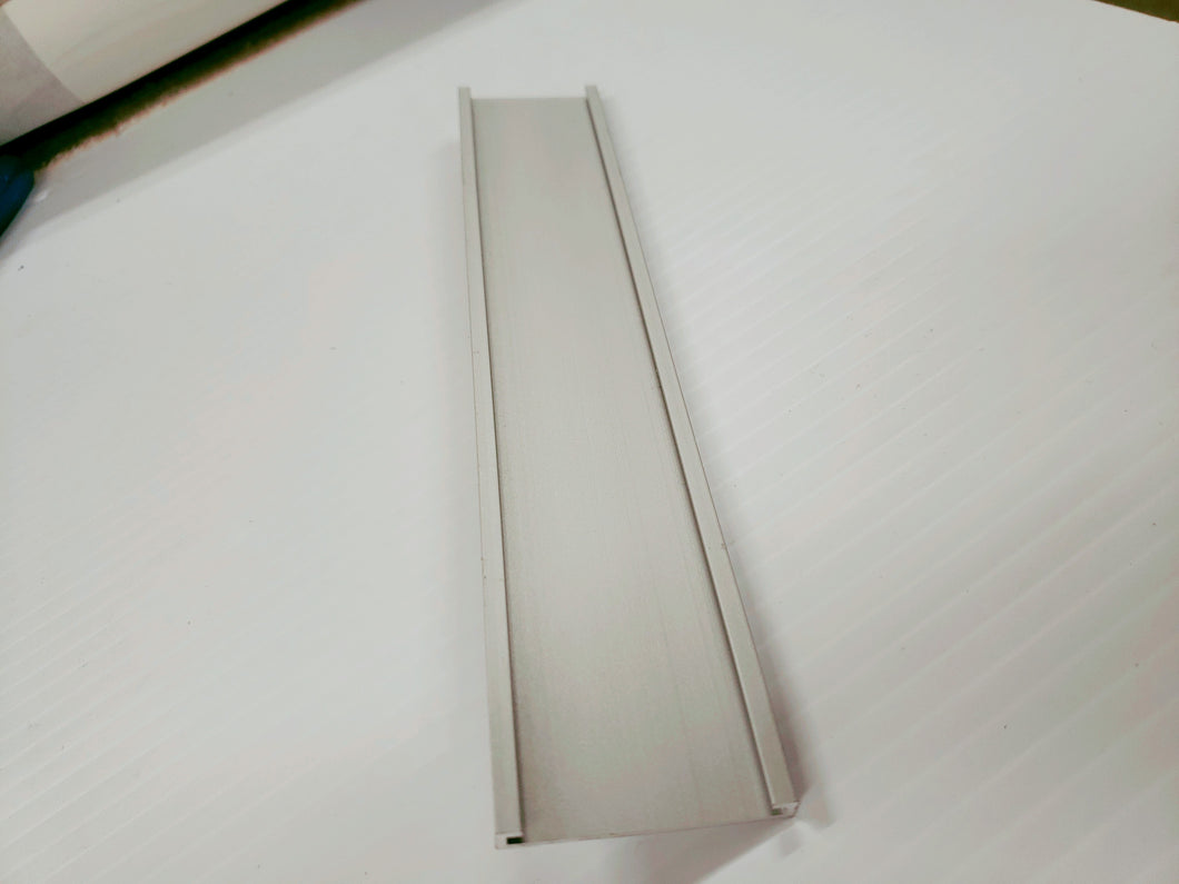 McKinsey Name insert holder